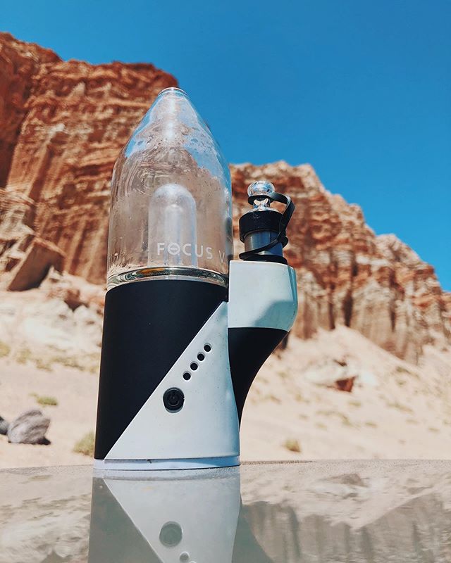 The Focus V Carta Our Premium Electric Dab Rig Review